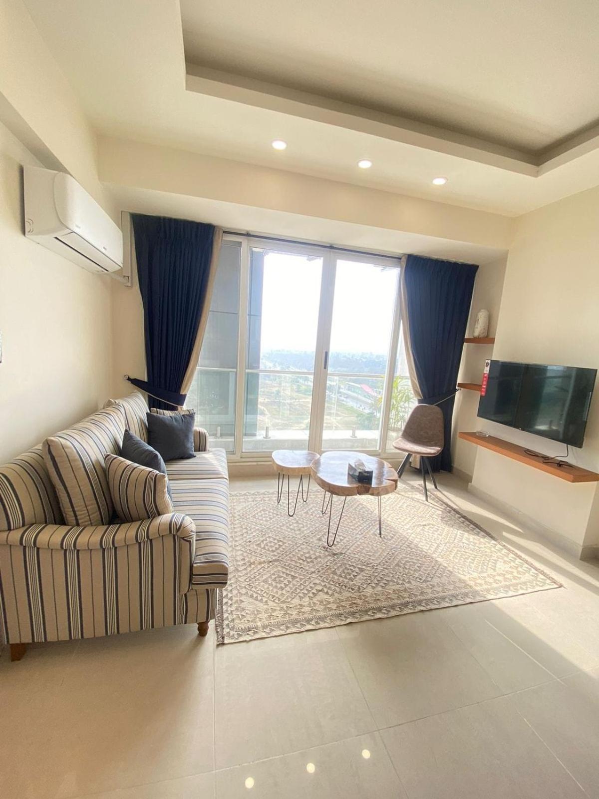 Modern 1-Bedroom On Top Floor With Scenic Views At Elysium Islamabad Ngoại thất bức ảnh